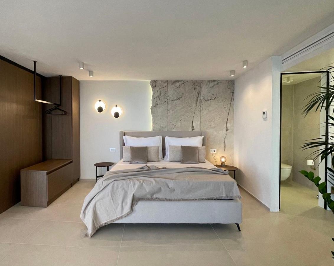 Mystique Luxury Suite Achlia Bagian luar foto
