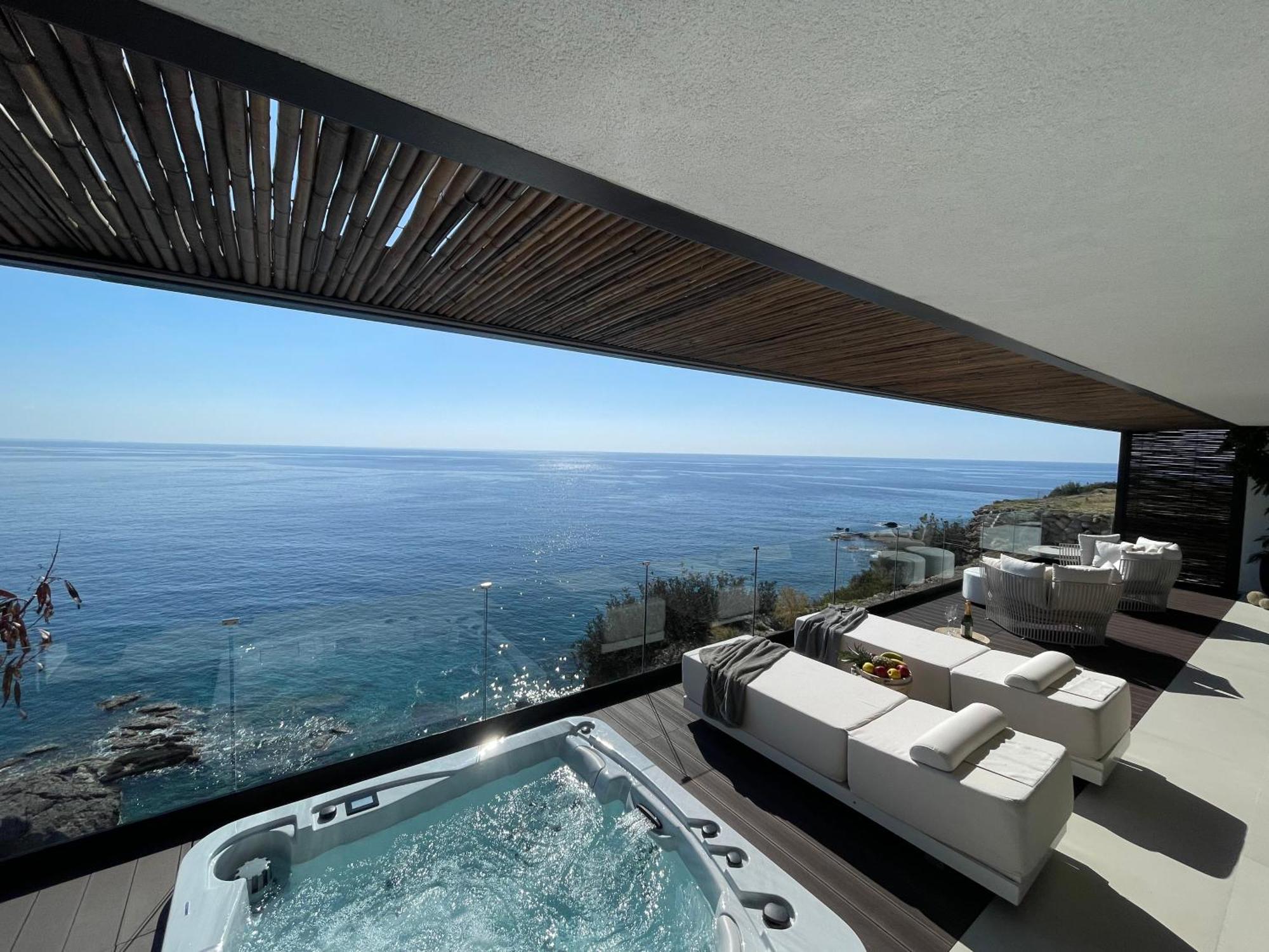 Mystique Luxury Suite Achlia Bagian luar foto