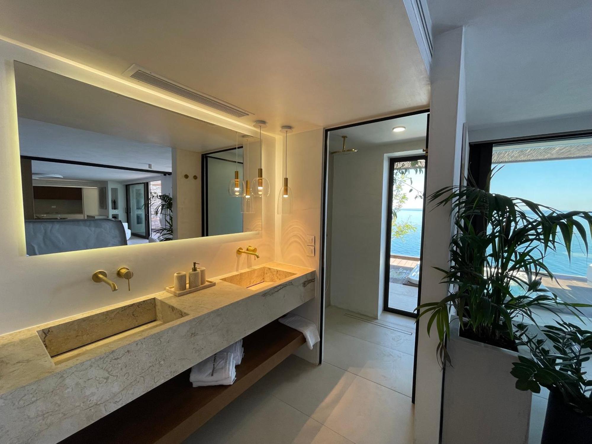 Mystique Luxury Suite Achlia Bagian luar foto